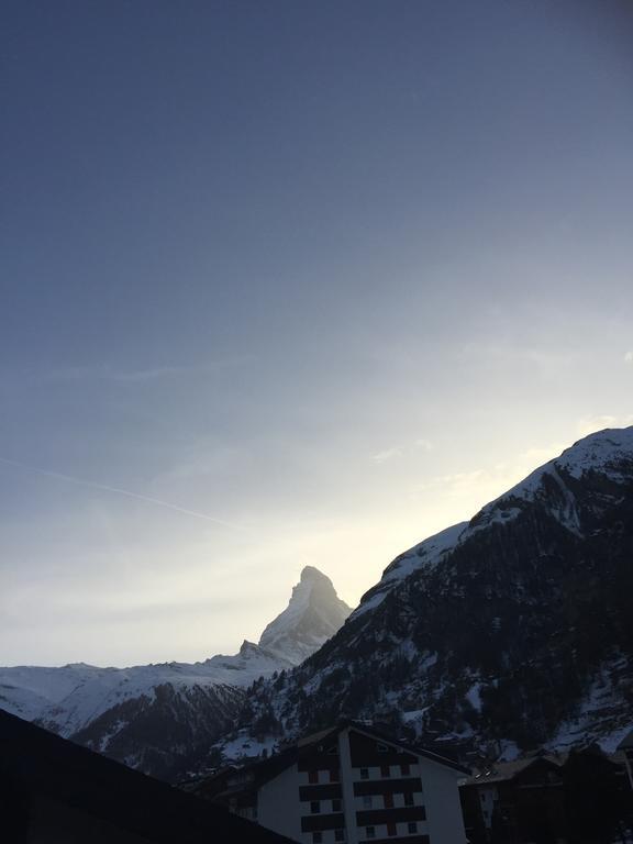 Haus Pirata Apartman Zermatt Kültér fotó