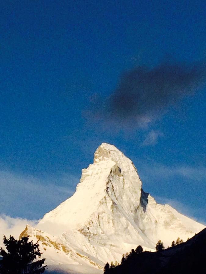 Haus Pirata Apartman Zermatt Kültér fotó