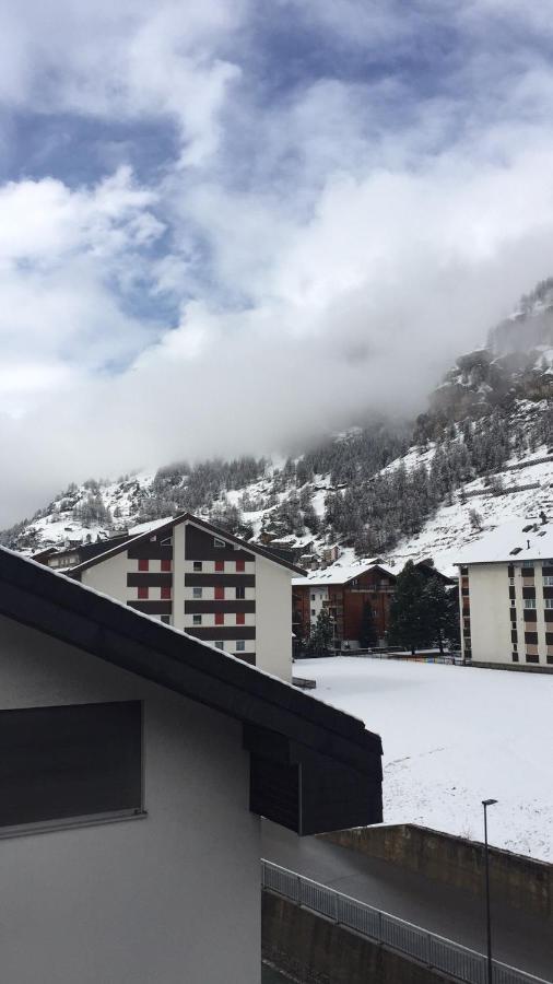 Haus Pirata Apartman Zermatt Kültér fotó