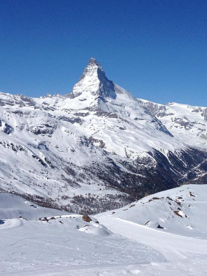 Haus Pirata Apartman Zermatt Kültér fotó